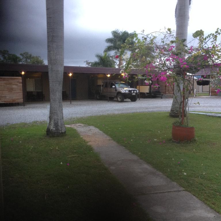 Bororen Motel Exterior photo